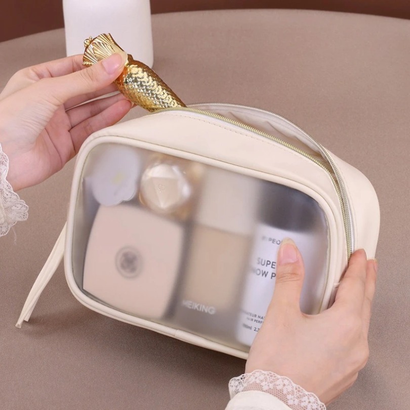 Semi-transparent Luxury Makeup - огляд і ціна Luxury Skincare Set