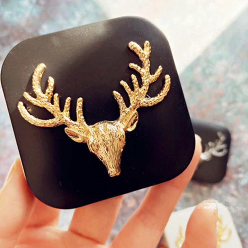 Cute Contact Lenses Case Luxur - огляд і ціна Luxury Skincare Set