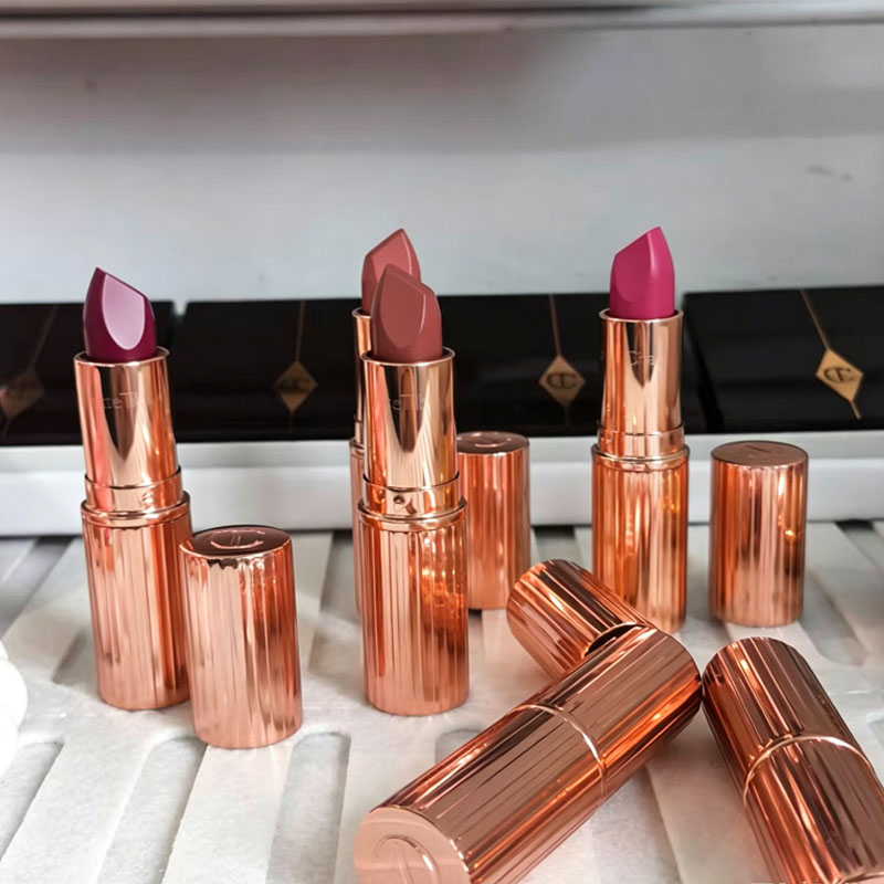 Luxury CT Brand Makeup Set Ski - огляд і ціна Luxury Skincare Brand
